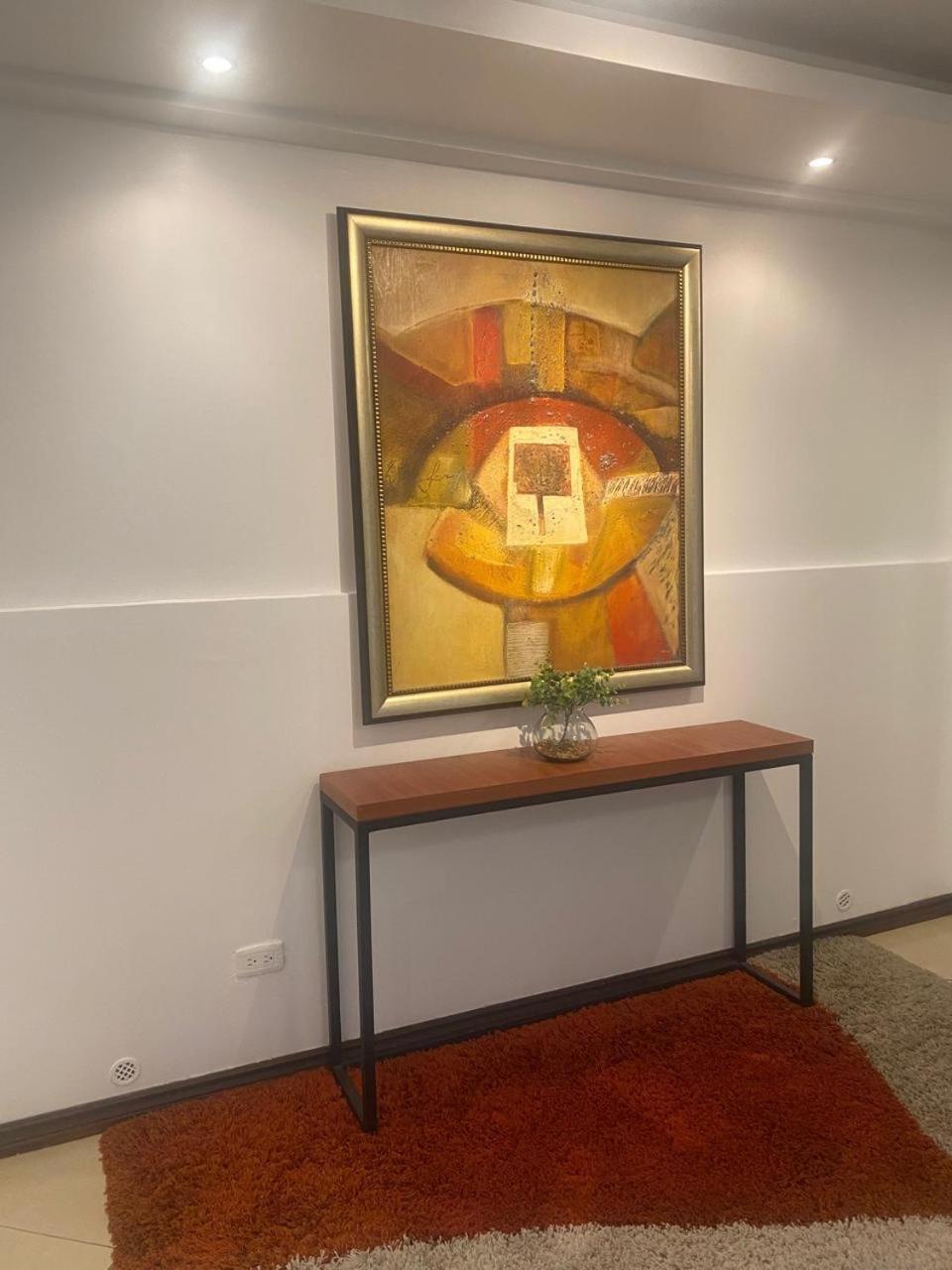 Hospedaje En Quito Norte, Apartamento & Suite Independientes Luaran gambar