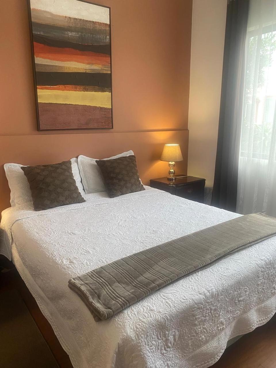 Hospedaje En Quito Norte, Apartamento & Suite Independientes Luaran gambar